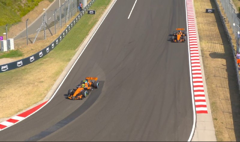 Пит-рокировка McLaren: Норрис выходит вперёд Пиастри