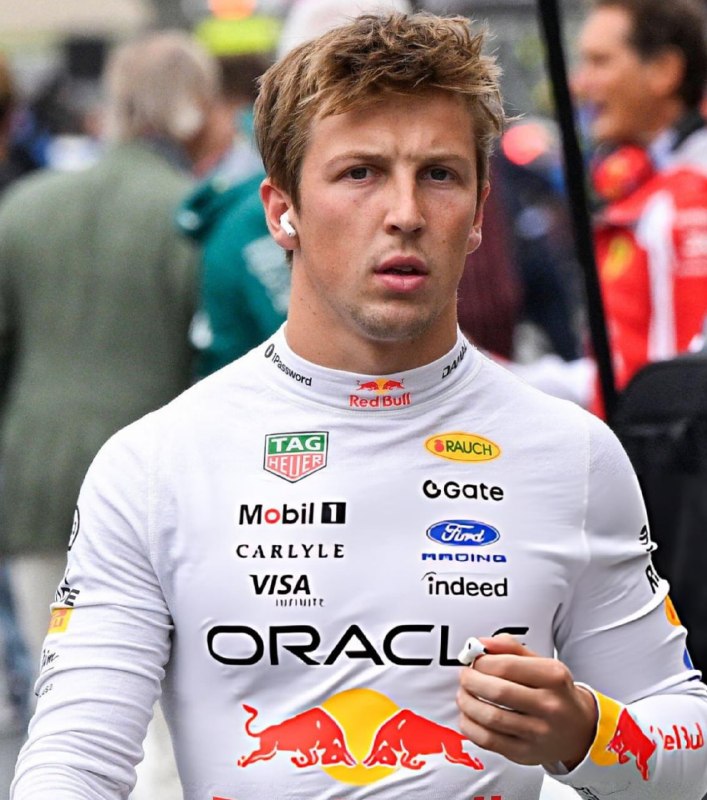 Лоусон спасает очки для Red Bull