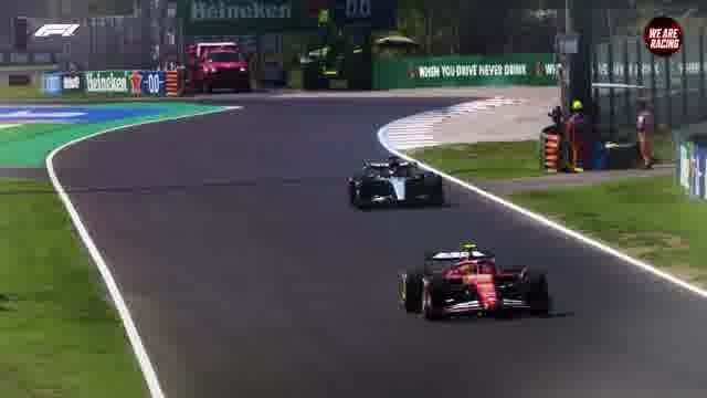 Дуэль на трассе: Mercedes против Ferrari в повороте