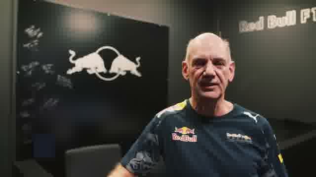 Эдриан Ньюи — легендарный конструктор Red Bull