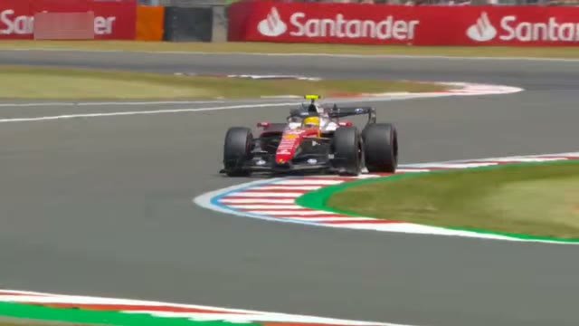 Red Bull Ферстаппена на круге — уик-энд снова закончился сходом