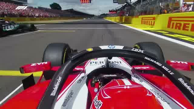 Онборд Ferrari Леклера — будущего победителя гонки.