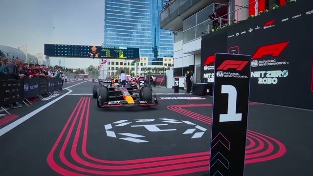 Red Bull выезжает на трассу под щитом «1» — старт эры тотального доминирования сезона-2023.