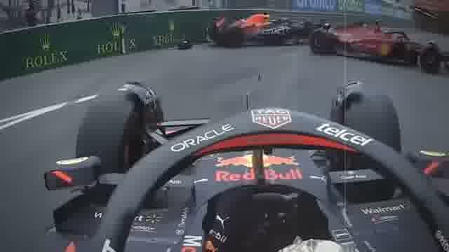 Болид Red Bull на трассе: вид из кокпита